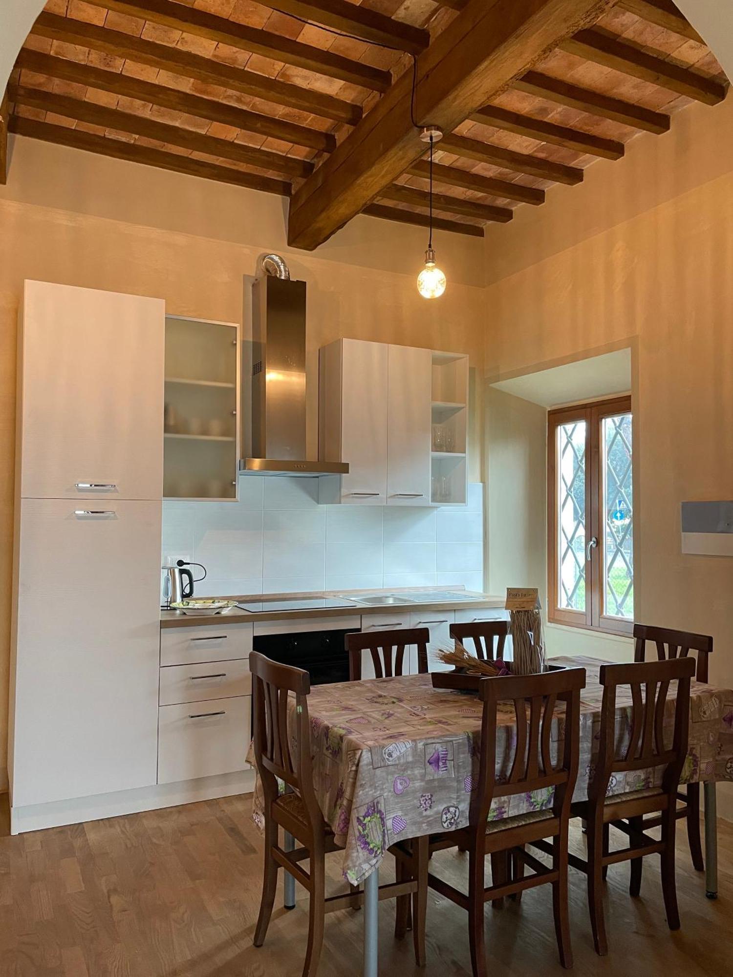 Casa Vacanze Le Due Torri วาดา ภายนอก รูปภาพ
